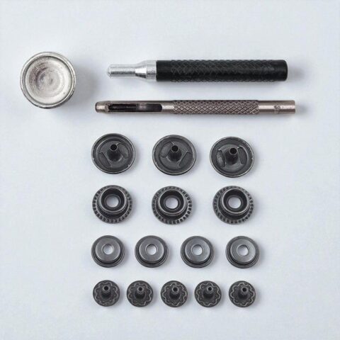 25 sets of black-nickel metal snap fasteners (includes installation tools), ideal for clothing, bags, and leatherwork